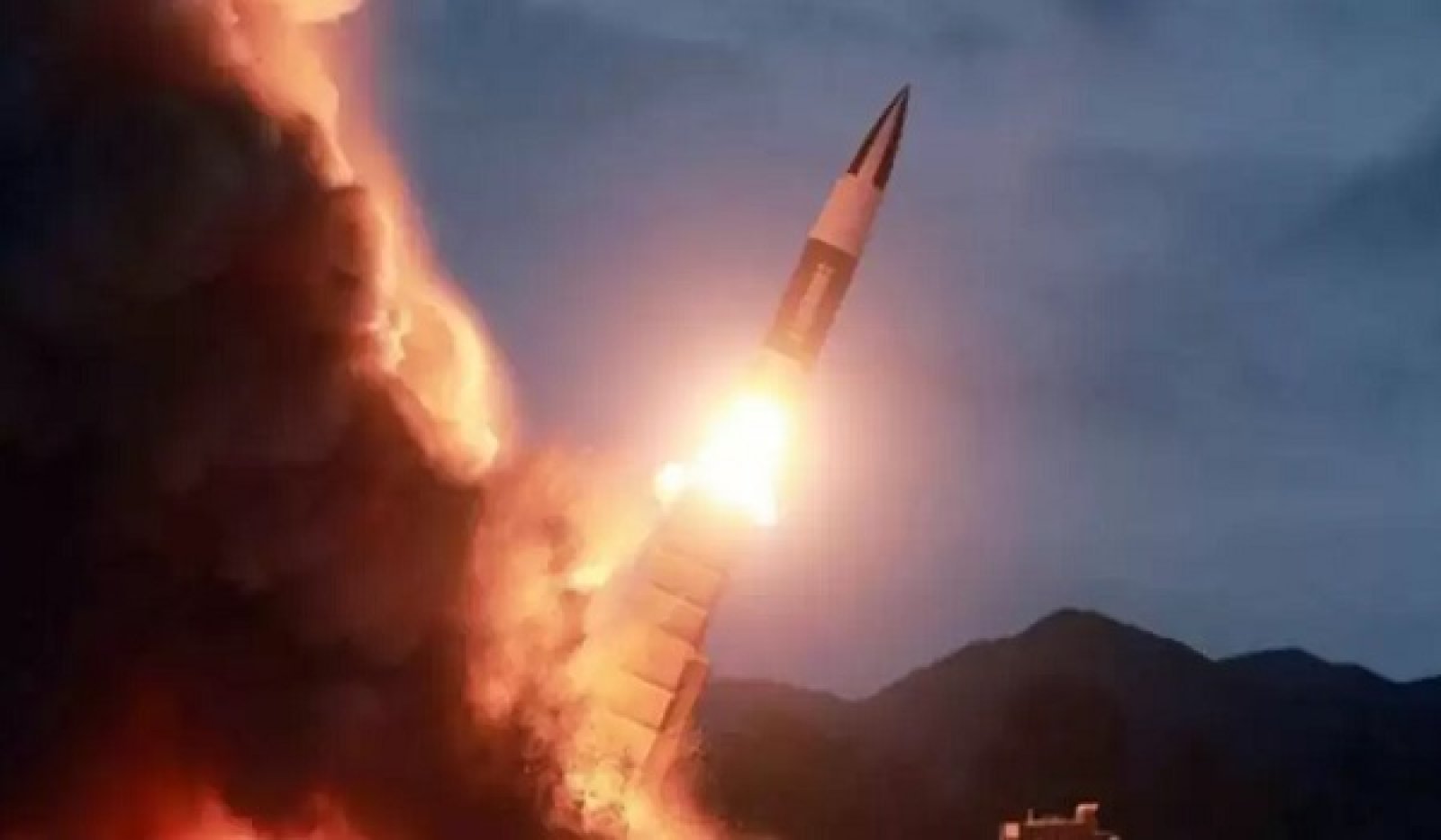 उत्तर कोरिया ने समुद्र की ओर दागी बैलिस्टिक मिसाइल, दक्षिण कोरिया ने ऐसे दिया जवाब