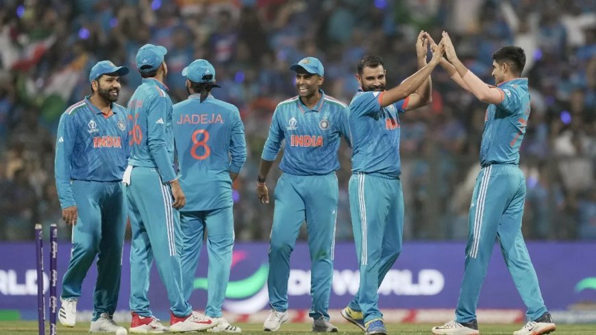 India vs Sri Lanka: शमी की तूफानी गेंदबाजी ने भारत को सेमीफाइनल में पहुंचाया