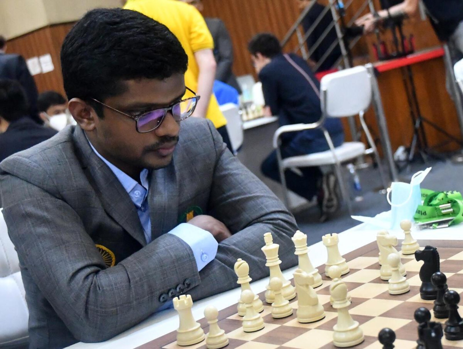 चेन्नई ग्रैंड मास्टर्स टूर्नामेंट में शतरंज खिलाड़ियों की मेटल डिटेक्टर से जांच क्यों की जा रही है?